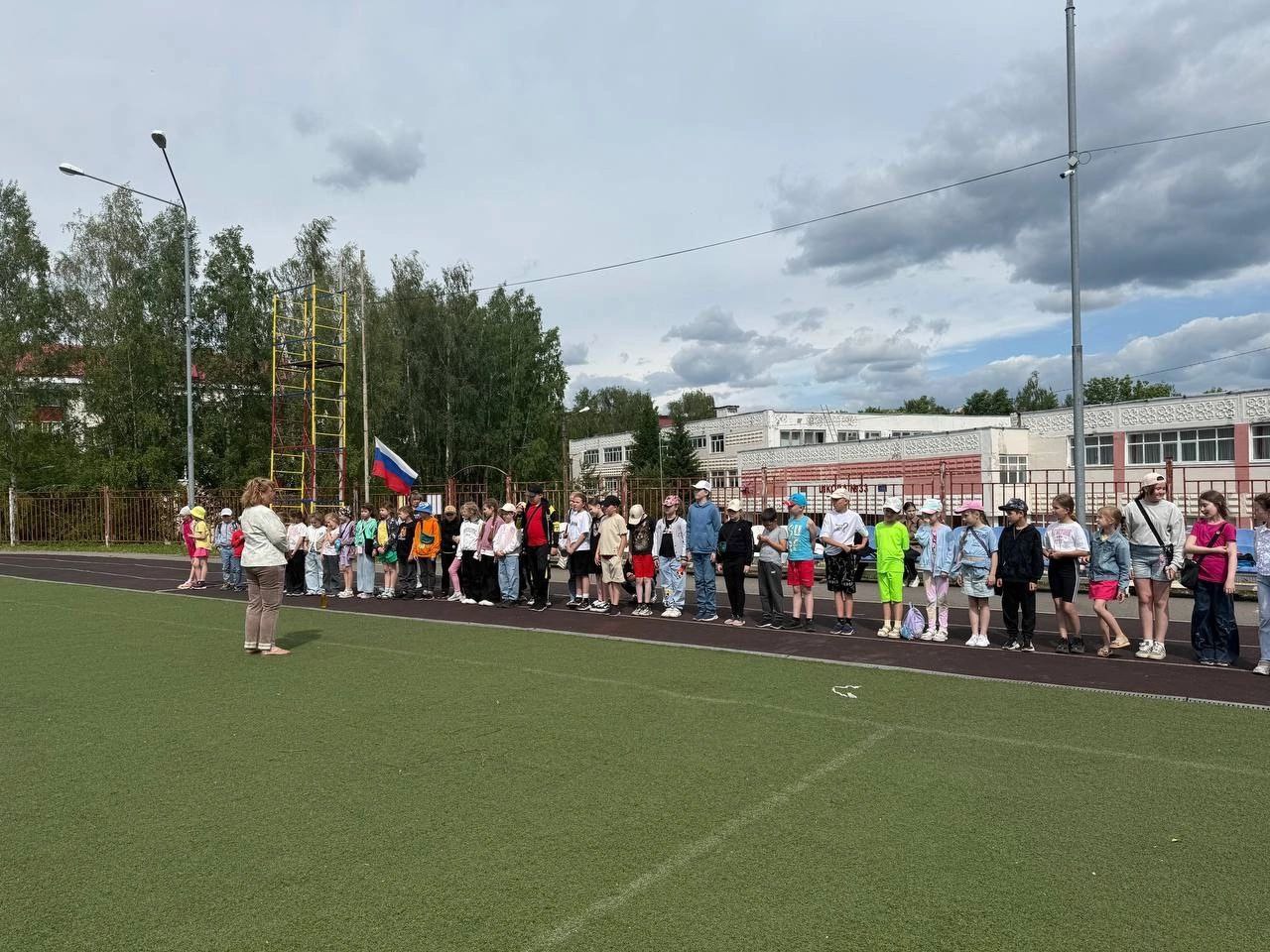 Пришкольный лагерь &amp;quot;Зарничка&amp;quot;. Открытие лагерной смены.